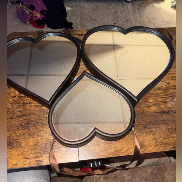 Mainstays set of 3 black heart-shaped wall mirrors wall hangers not included - Picture 3 of 6